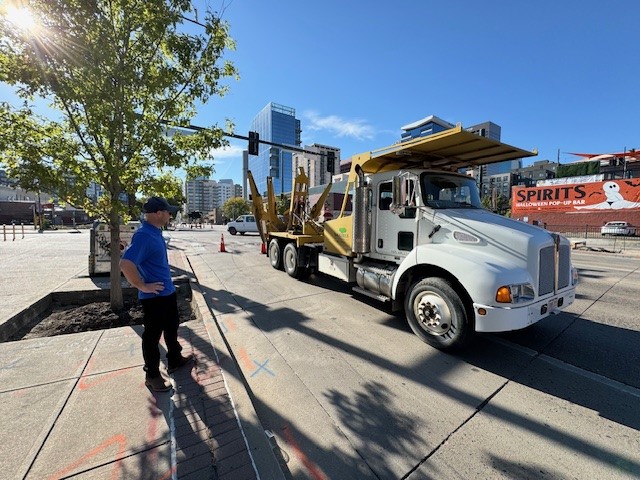 Crew transplanting a mature tree on 20th Street in the Ballpark District